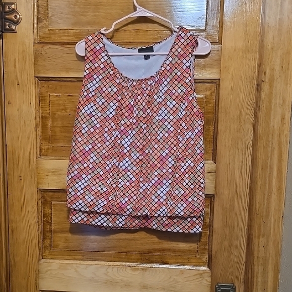 Worthington Tops - Worthington Ruffled Red and Orange Tank Top L